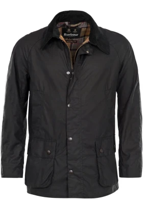 Mörkblå Barbour jacka med rutigt foder - Klassisk jacka från Barbour med rutigt innerfoder och krage i manchester. Jackan har tryckknappar, dragkedja och två stora fickor framtill. Köpt på NK 2 månader sedan