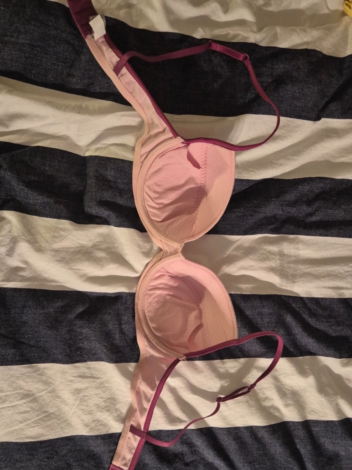 Rosa bh med vinröda detaljer 75B - 4