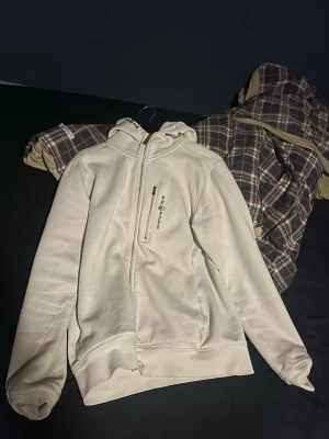 Sail racing hoodie vit - Fint skick storlek m