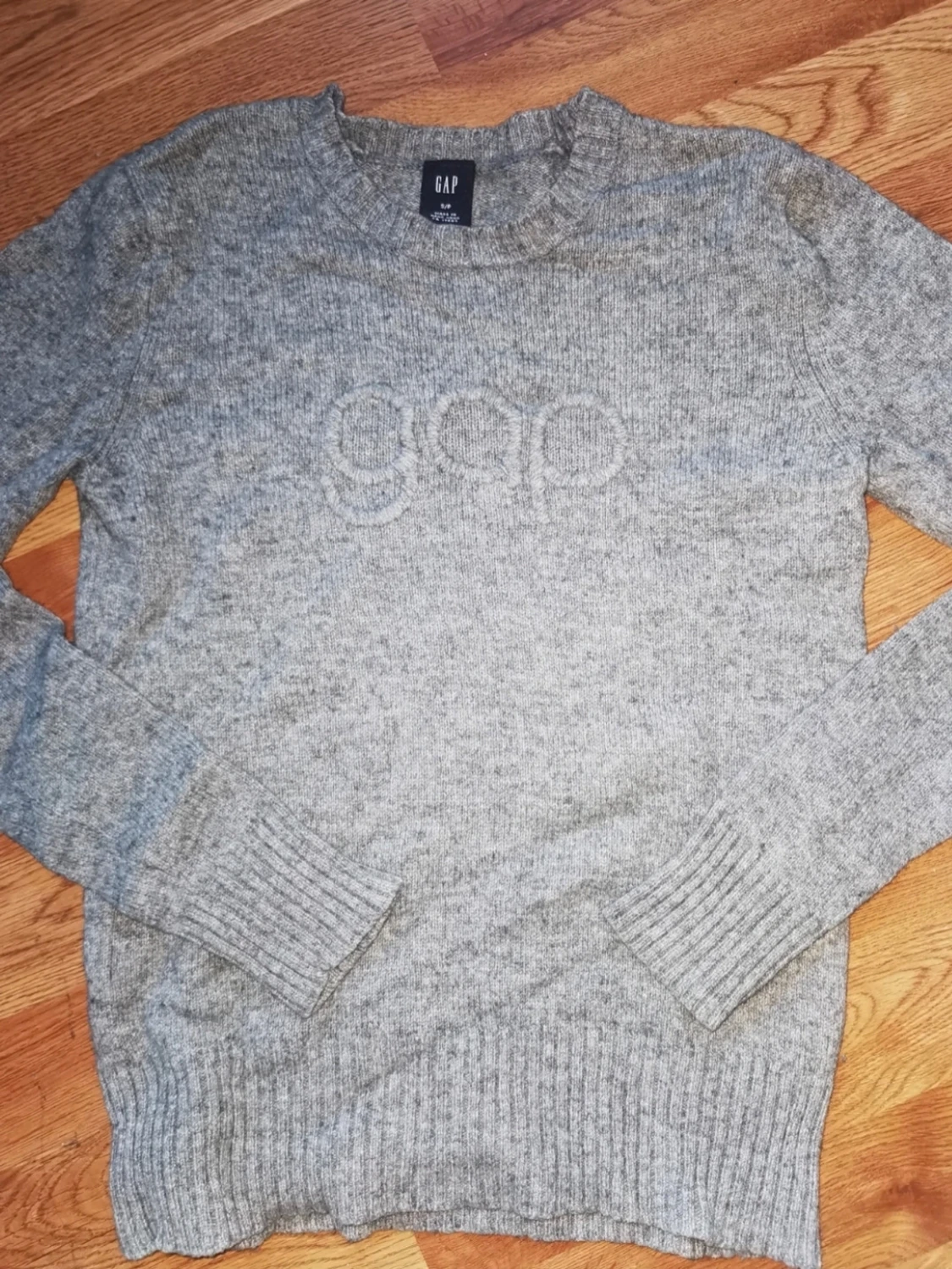 Grå stickad tröja från GAP med ull storlek xs,s kaschmir - 2