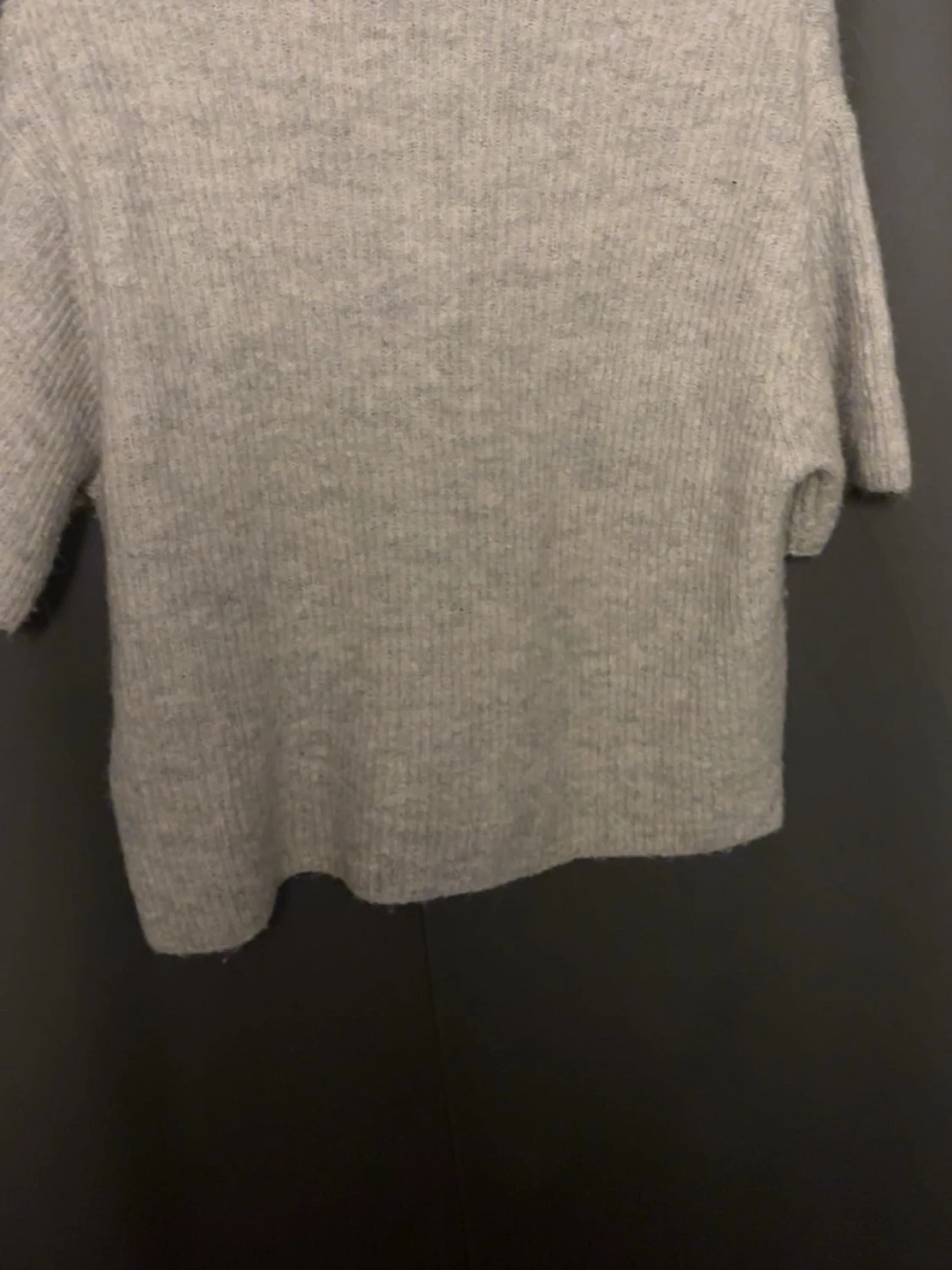 Ljusgrå kofta från Gina Tricot - 1