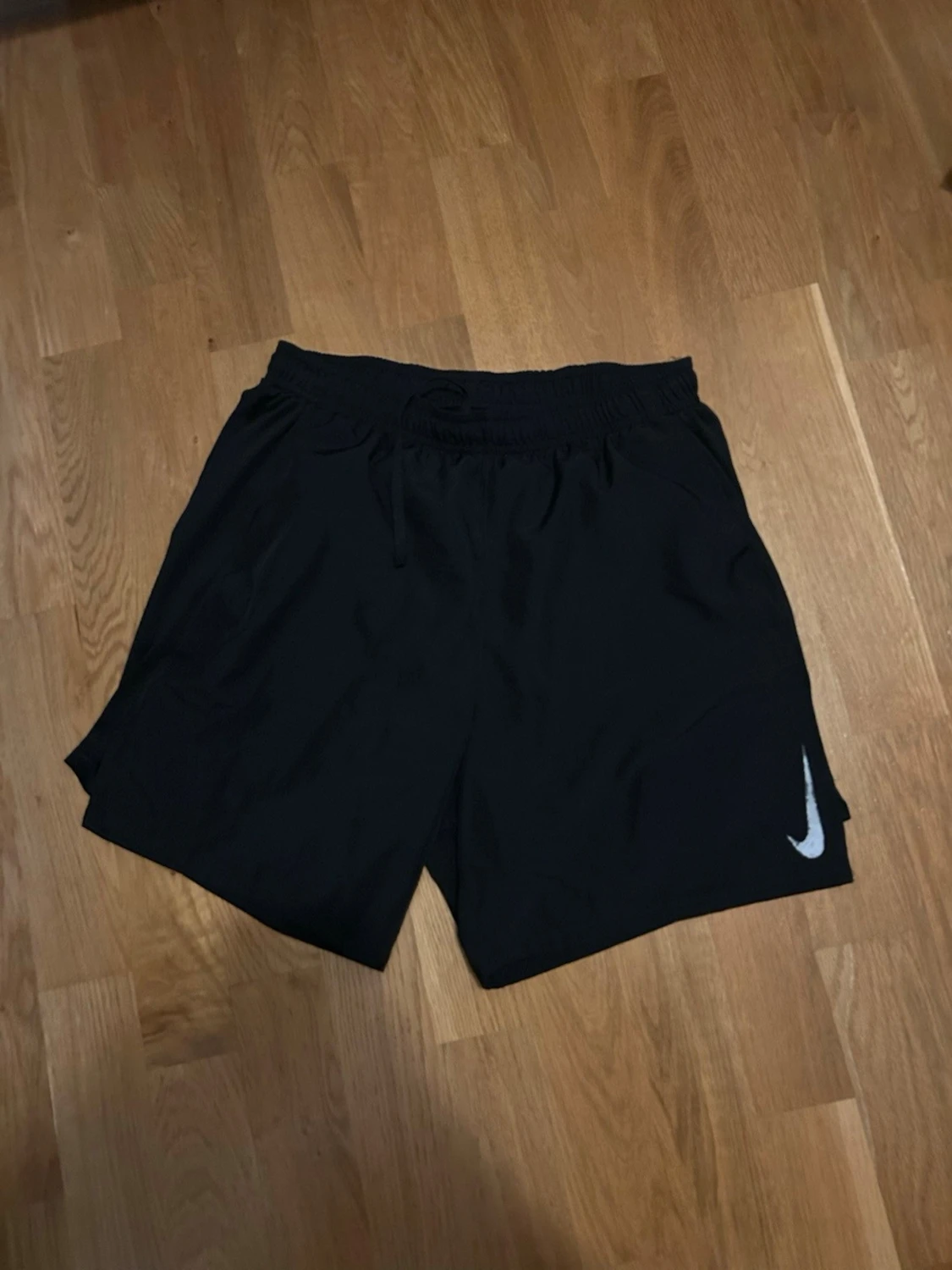 Svarta Nike shorts 