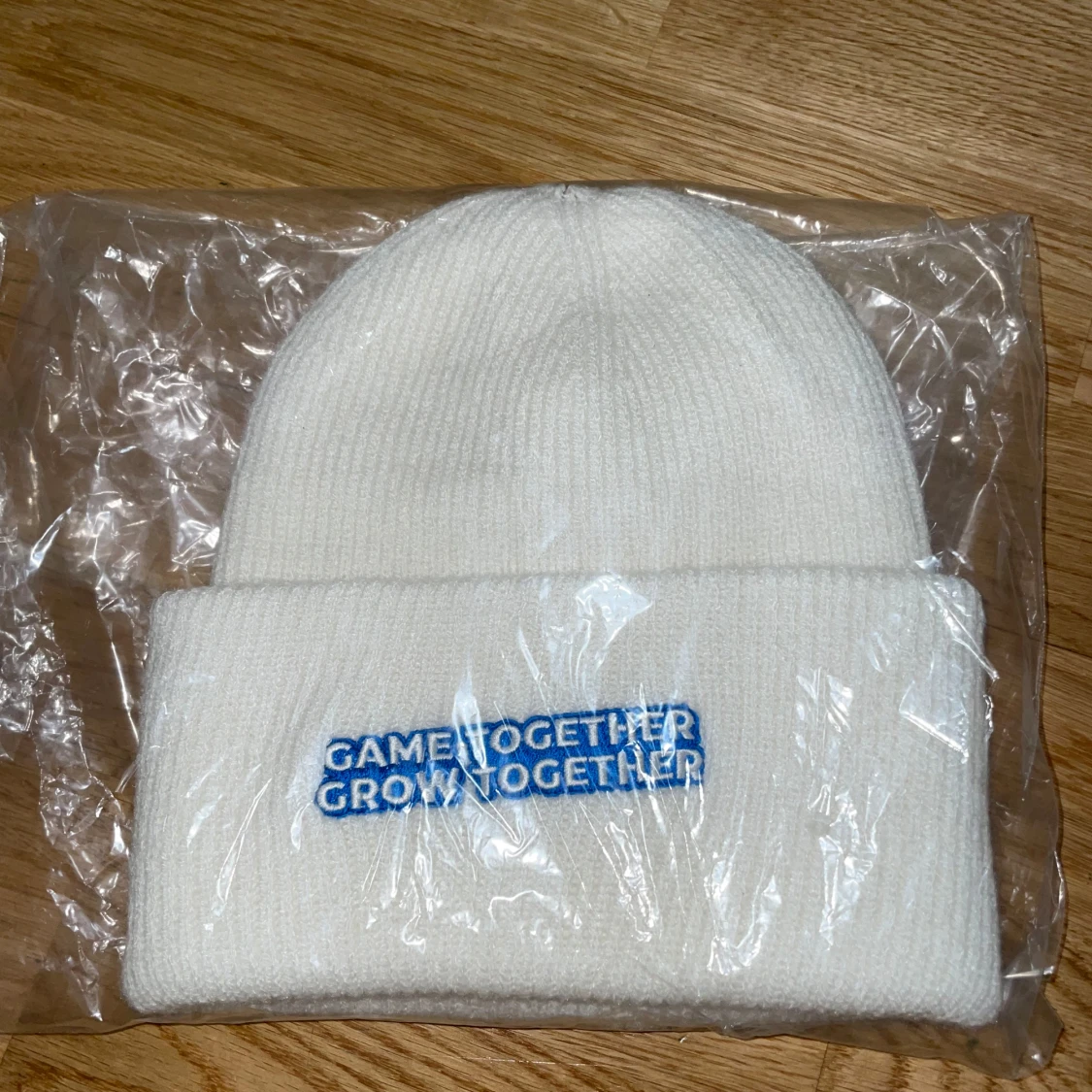 Vit ribbad mössa från Beechfield - 2