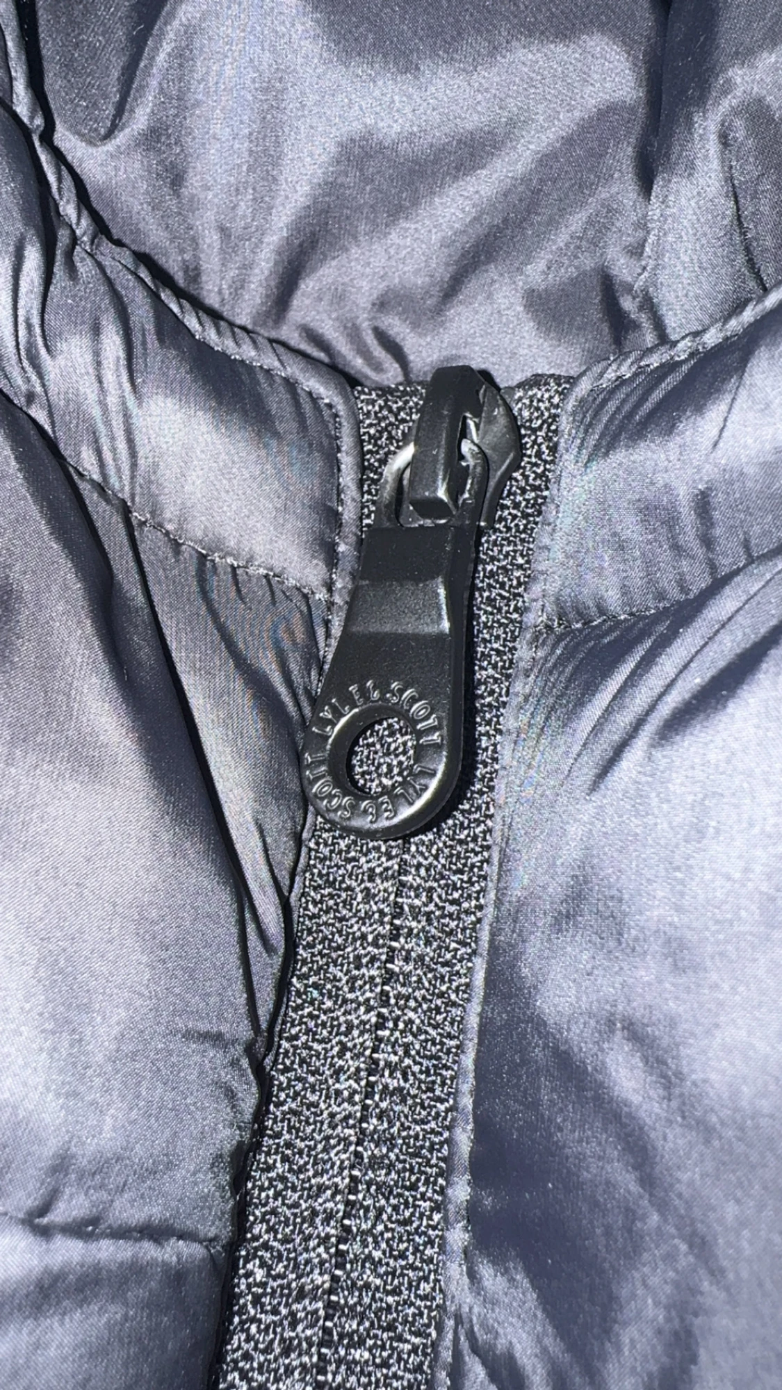 Svart pufferjacka Lyle & Scott L - 3