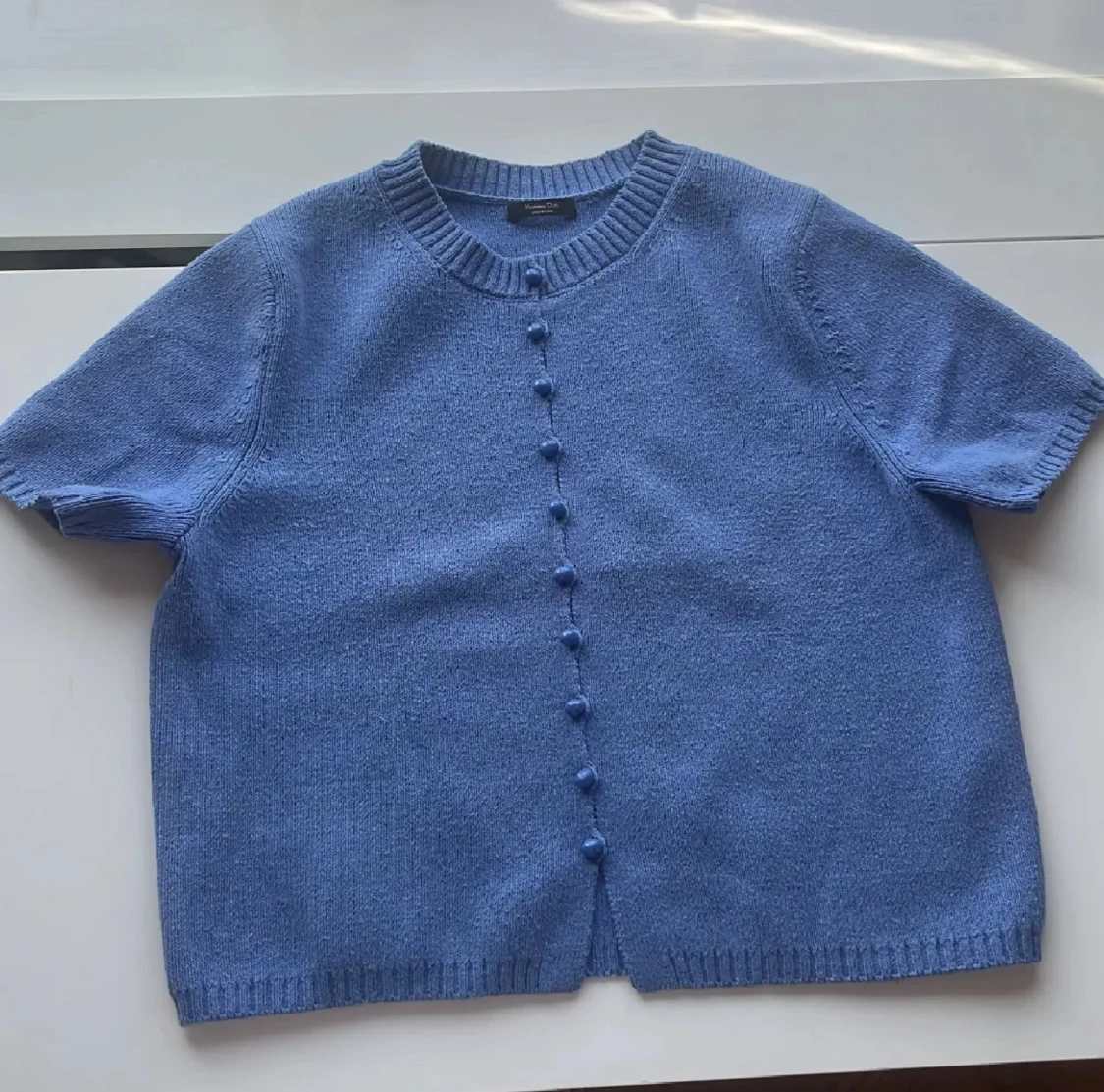 Blå stickad kofta från Massimo Dutti