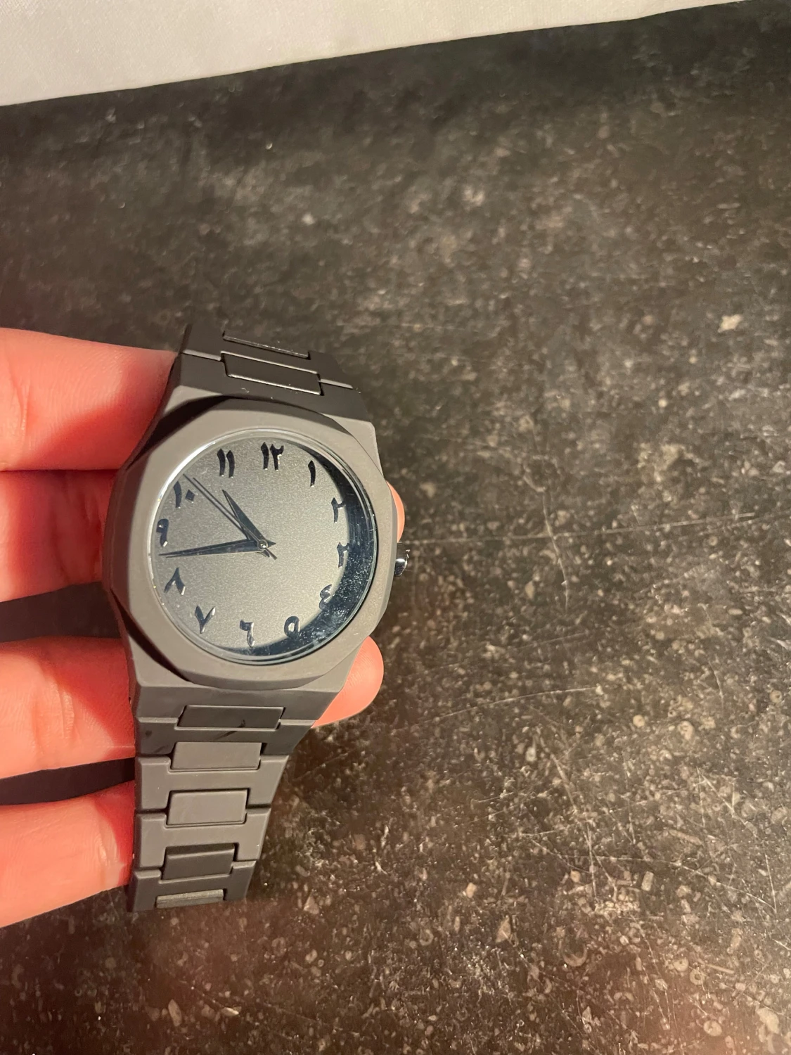 Svart aura Watch 
