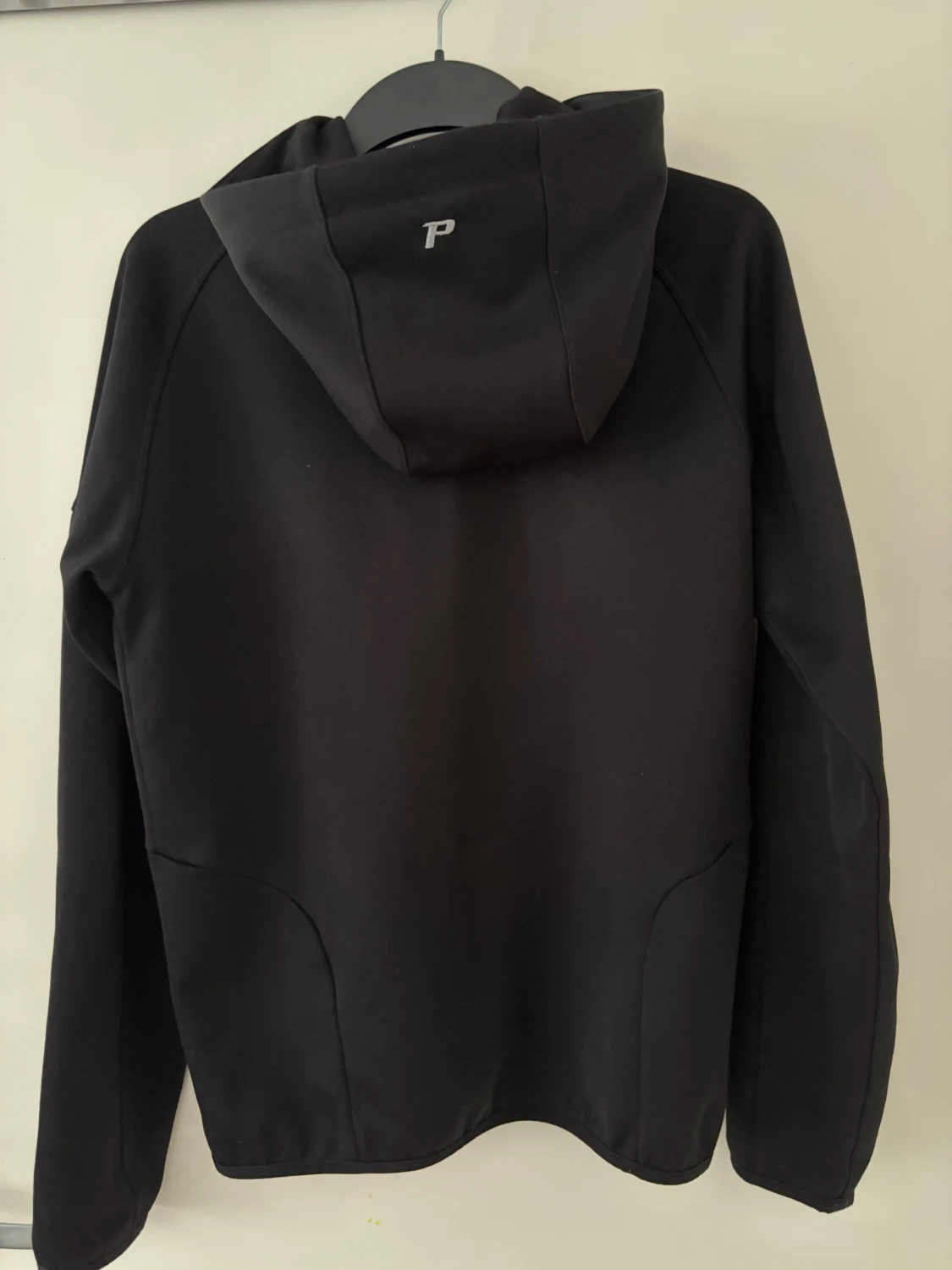 Svart vindjacka Peak Performance S - 1