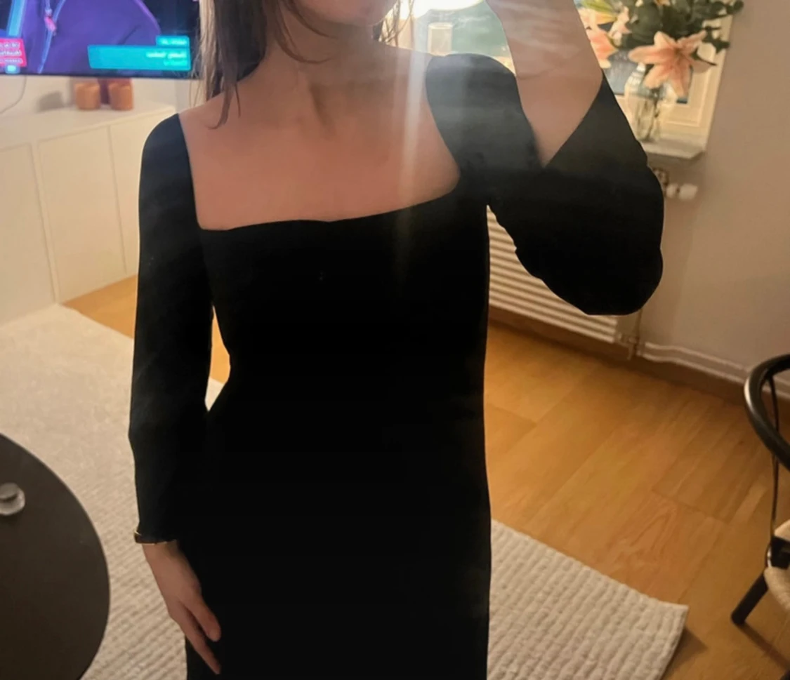 Svart långklänning från Zara - 1