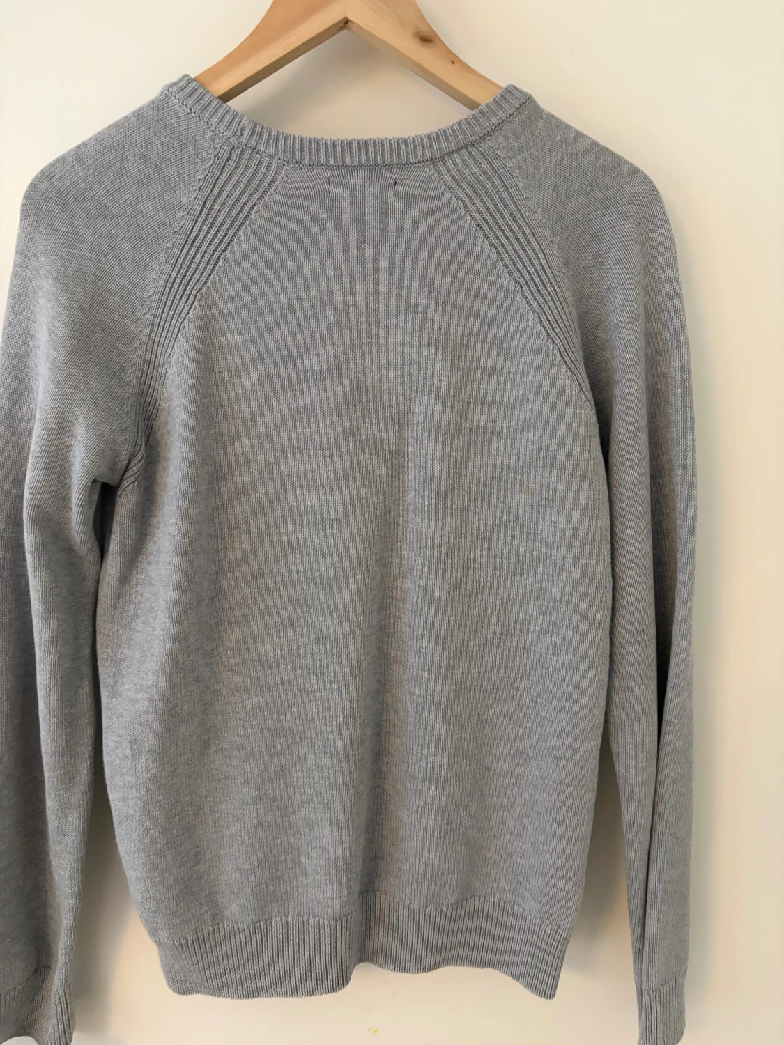 Grå stickad tröja från GANT - 2
