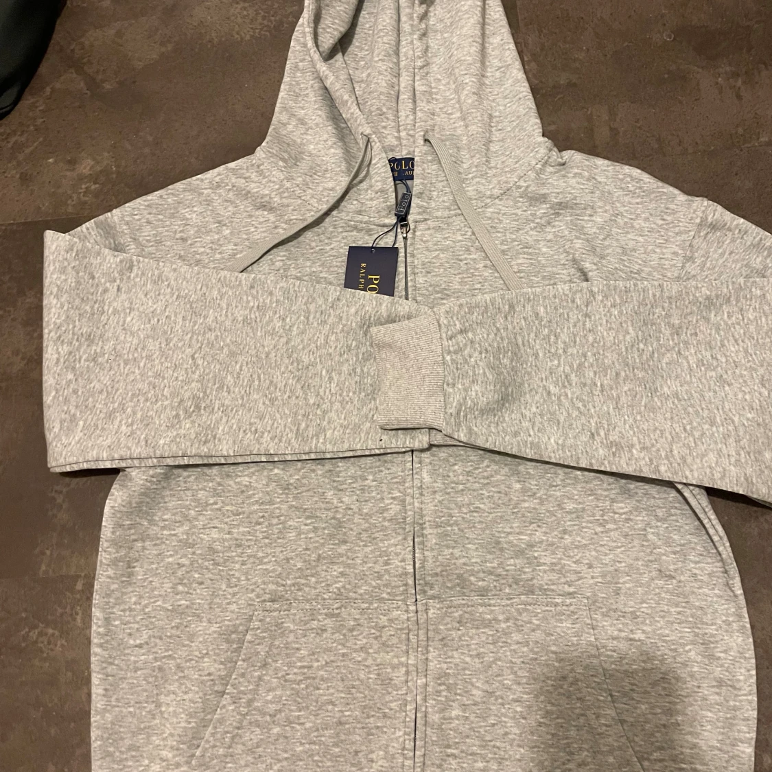 Grå hoodie från Polo Ralph Lauren - 3