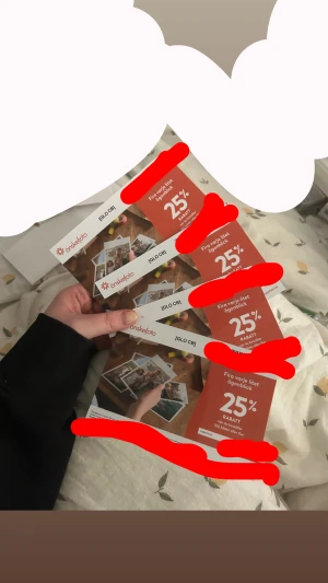 4 st önskefoto rabattkuponger - Få 25% rabatt på din nästa fotobeställning hos önskefoto när du beställer!  för dig som vill framkalla 100 bilder. Fått dom när jag beställt hem framkallade bilder/tavlor. Kommer nog inte använda dom så säljer. Dom är giltiga i 30 dagar från o med idag (mån 24 nov 2025) (en framkallad bild kostar ca 1 kr när jag beställde iallafall)
