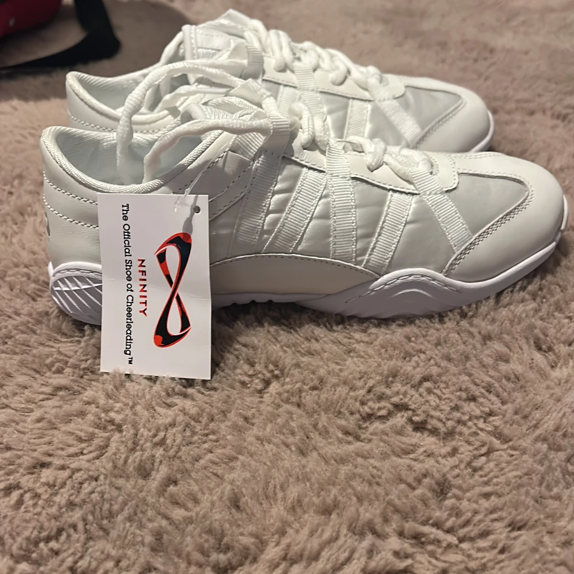 Helt nya cheerskor från Nfinity - 3