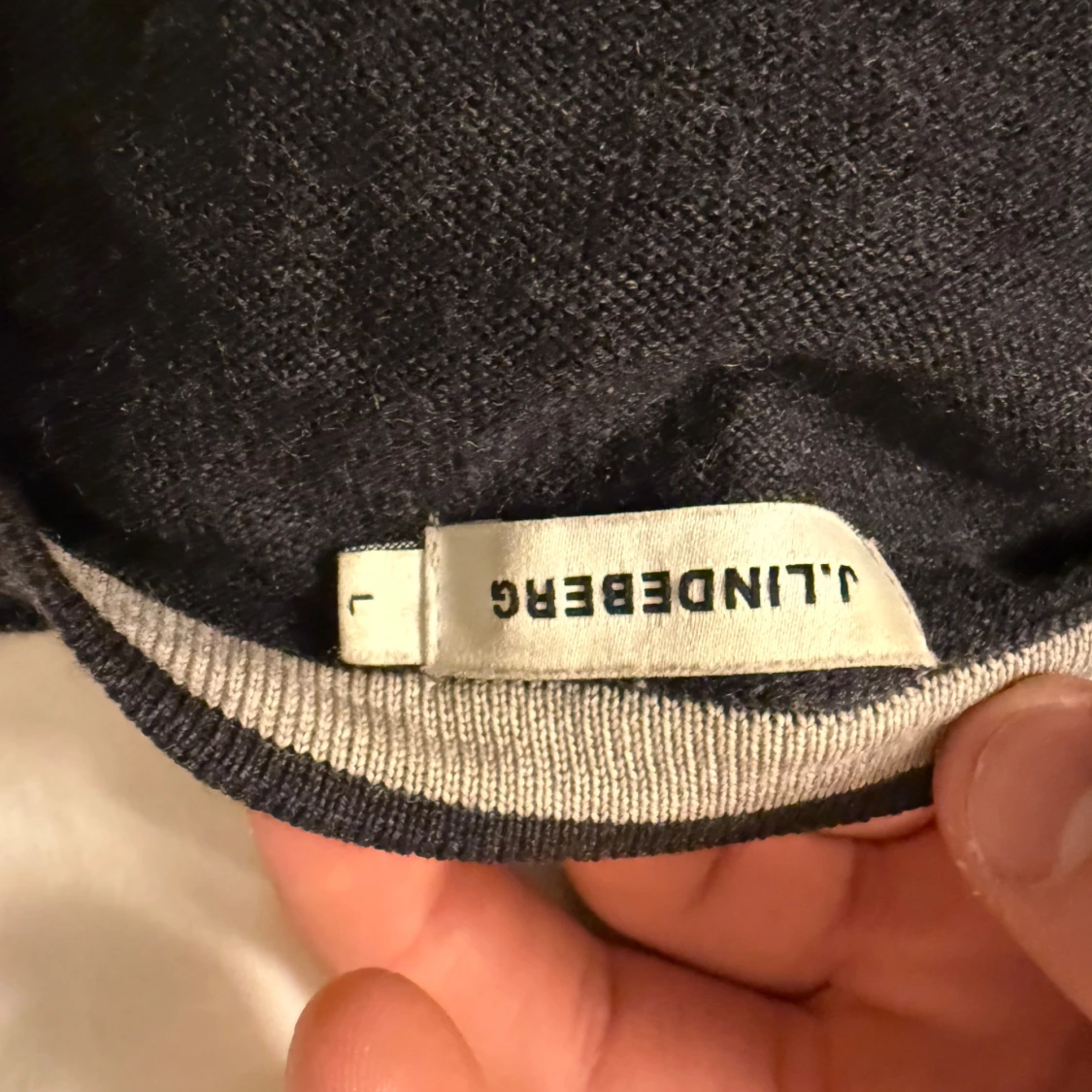 Svart stickad tröja från J.Lindeberg - 2