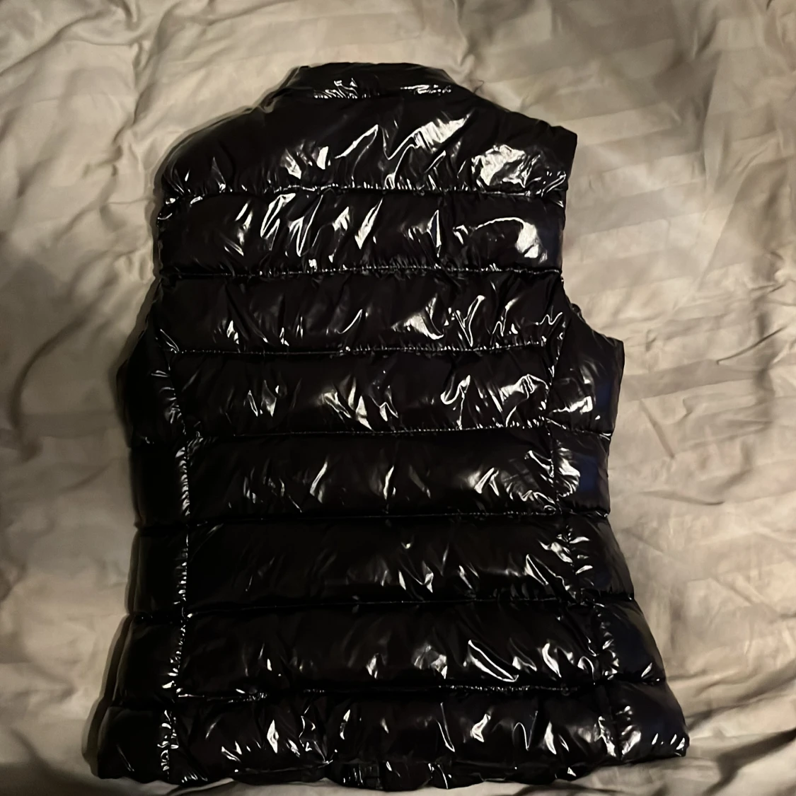 Svart dunväst från Moncler - 3