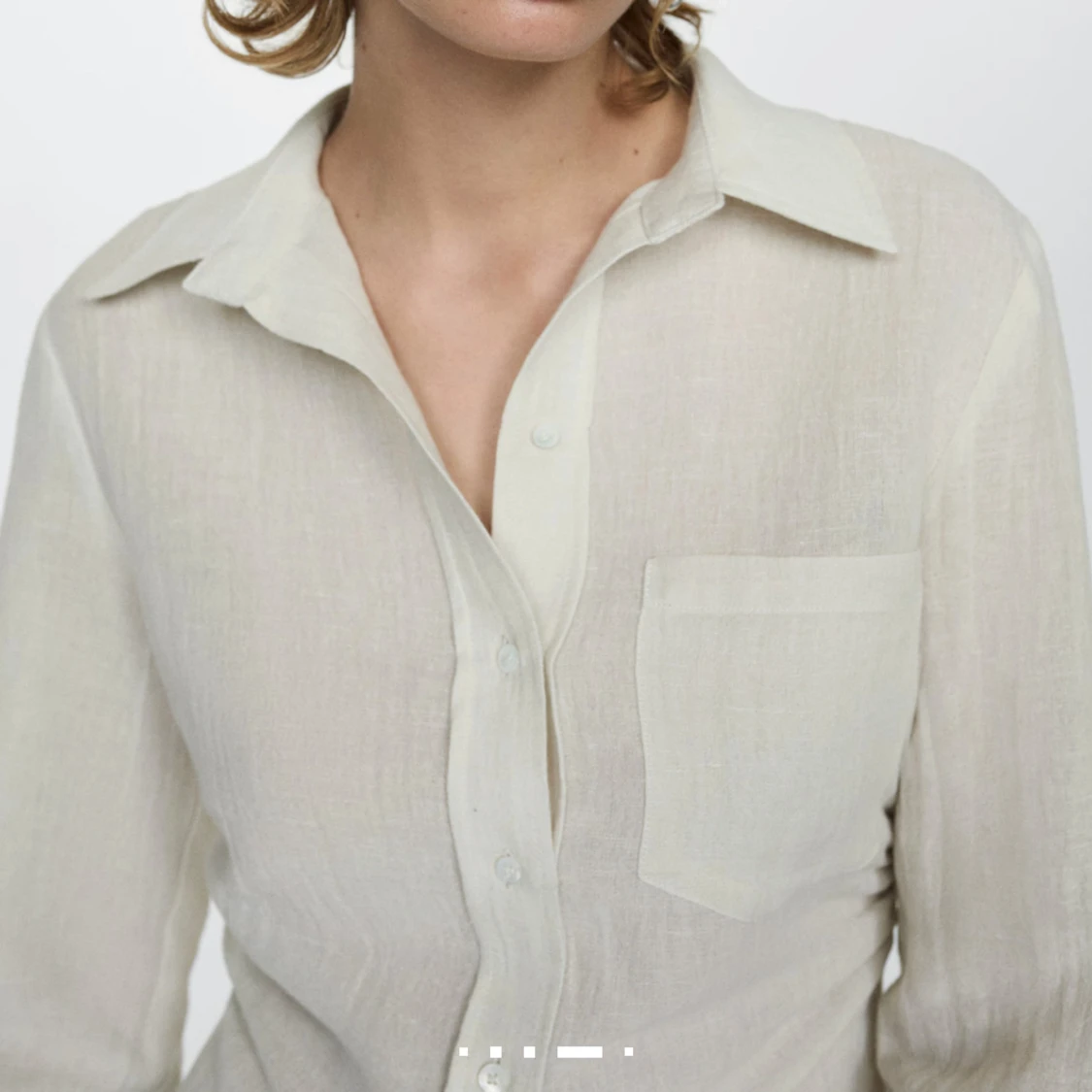 Linneskjorta med draperad detalj - 2