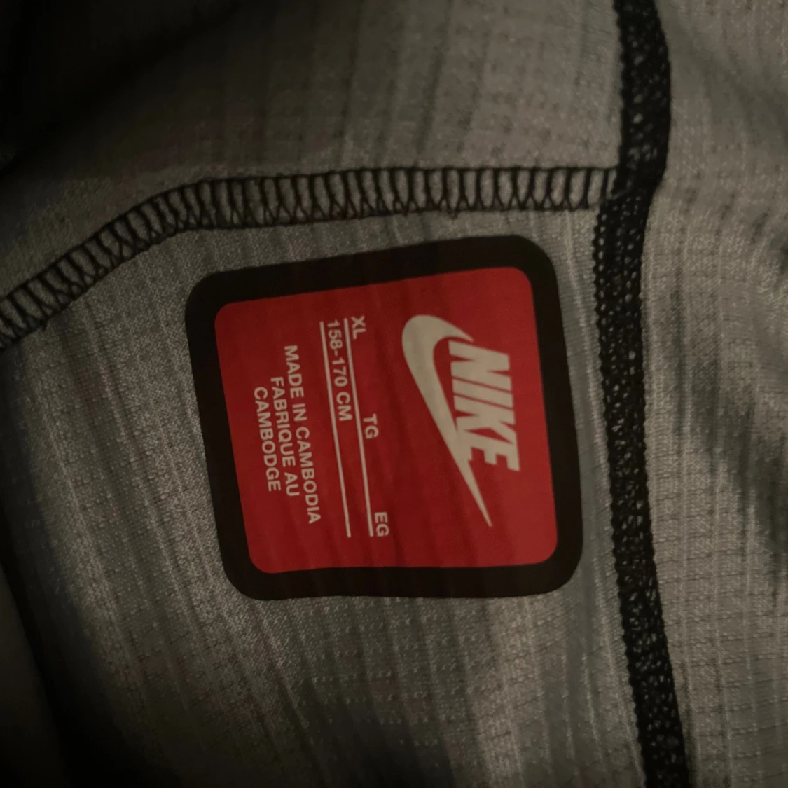 Svart Nike hoodie med dragkedja XL - 2