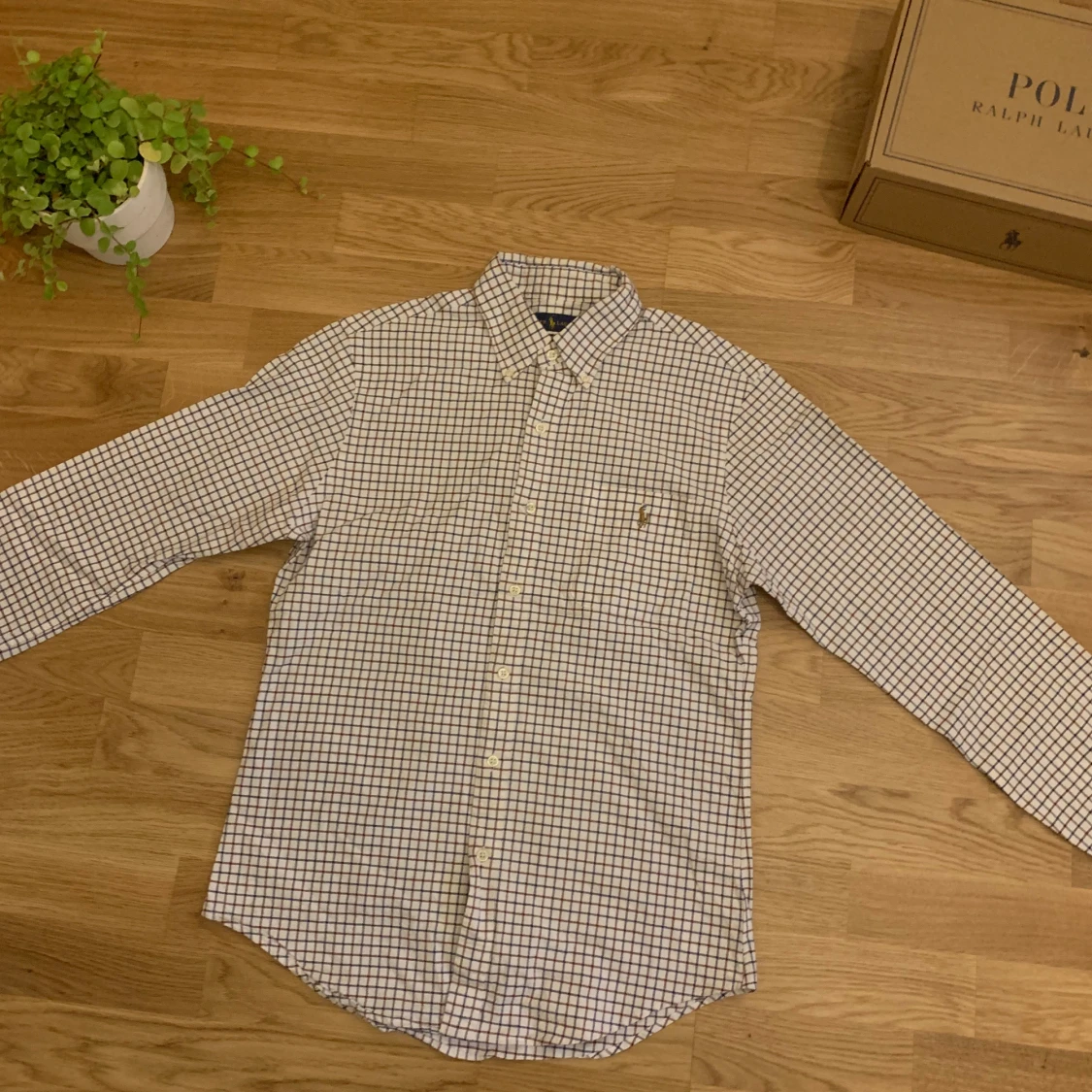 Rutig vit skjorta från Ralph Lauren