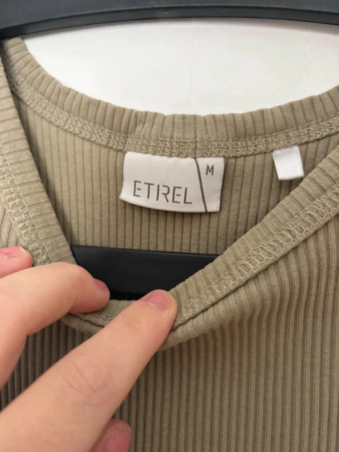 Beige ribbad långklänning Etirel - 1