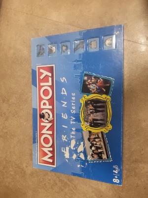 Monopoly friends - Friends collectors edition monopoly. Box noticeably damaged. Contents and board are like new/very good. Bundle discounts: two items 10% off (automatic) three items 15% off, five items 20% off. Message me before purchasing 3+ items for discount.
