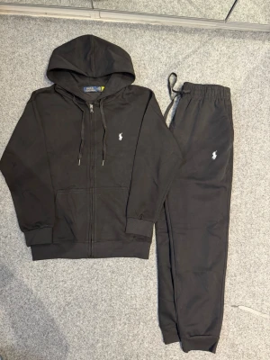 Ralph Lauren black tracksuit - Size M, true to size fits perfectly and perfect condition