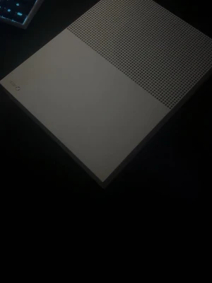 Xbox One S - .
