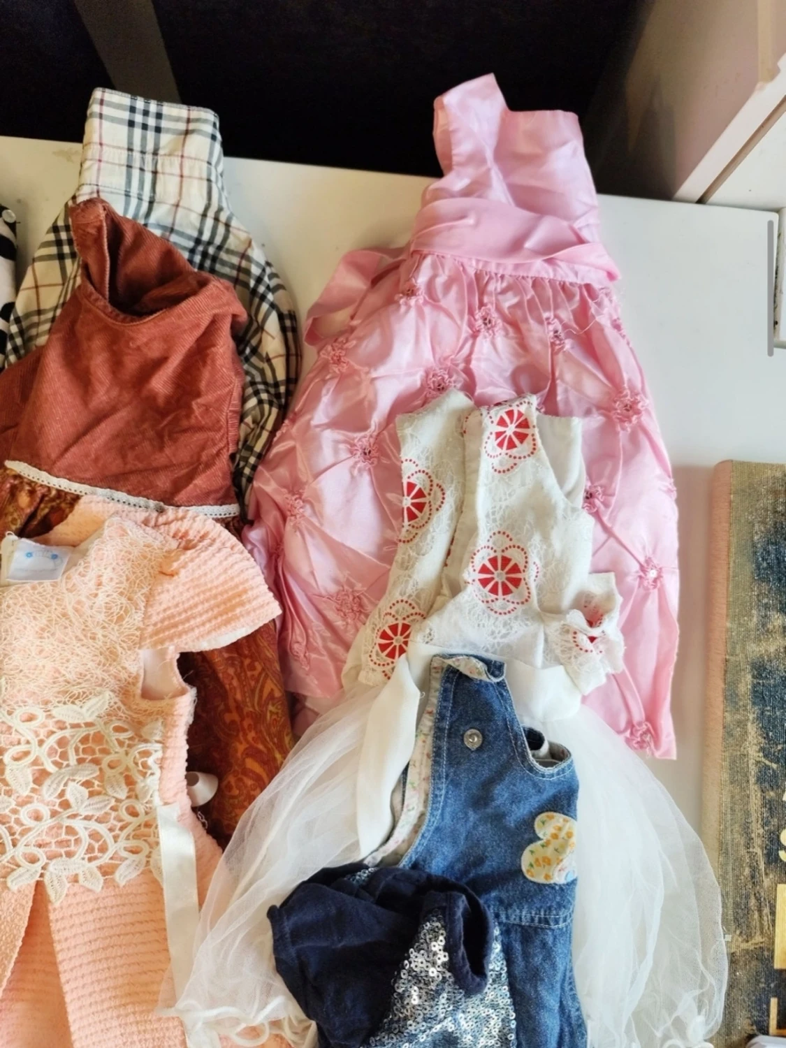 Mix av korta klänningar i olika färger 74/80 - 2