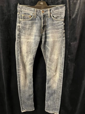 Tapered Crocker jeans - Snygga ljusblå Crocker jeans. Skriv för frågor. 