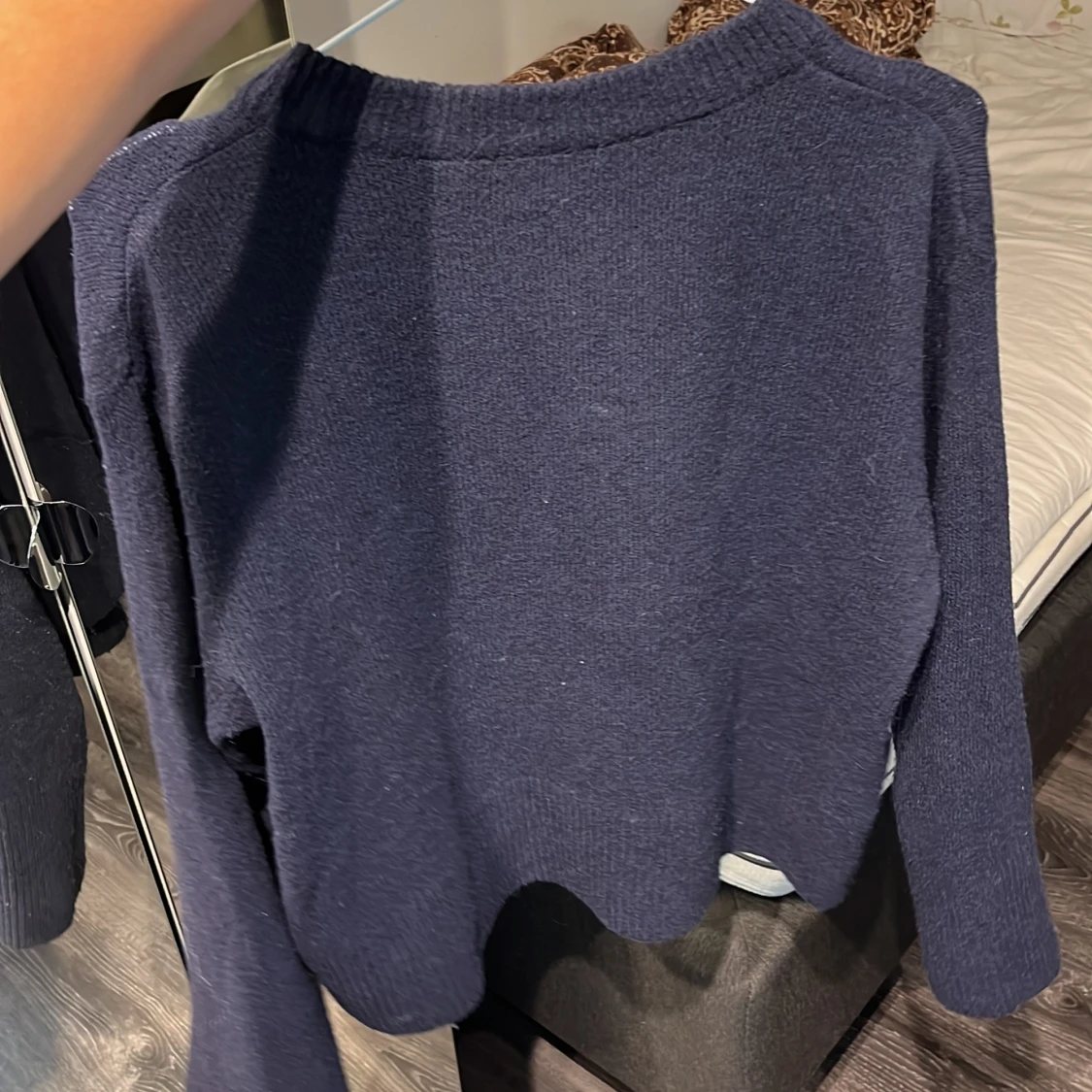 Mörkblå stickad tröja Gina Tricot - 1