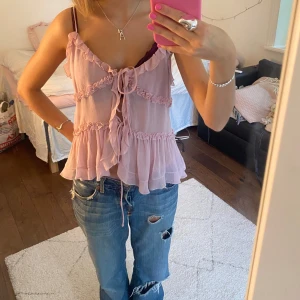 Rosa linne från Zara - Supersött rosa linne med volanger från Zara 💕