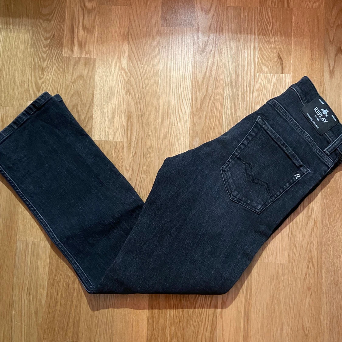 Svarta Replay jeans straight fit - 2