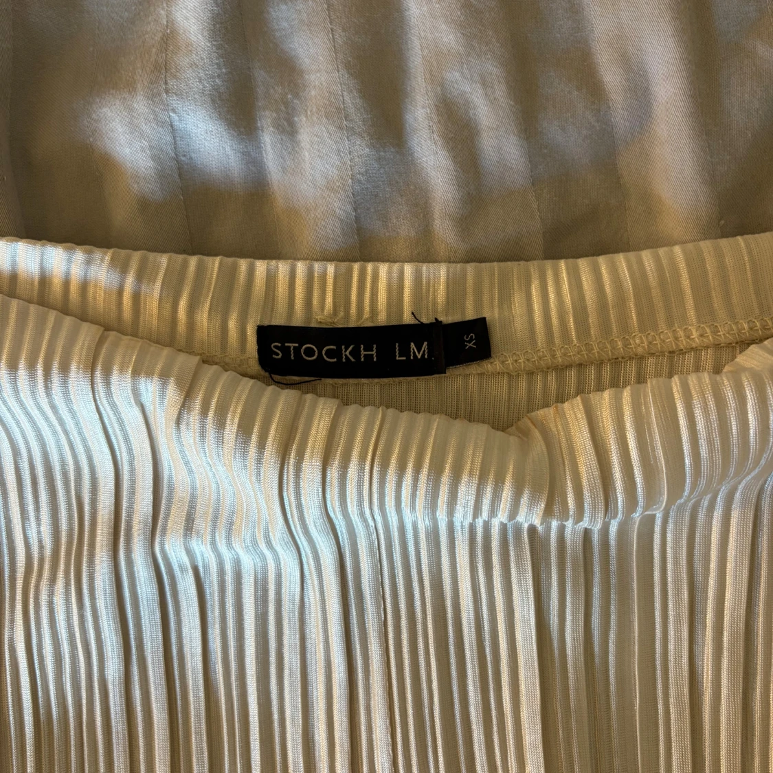 Plisserad ärmlös topp från Stockh LM - 3