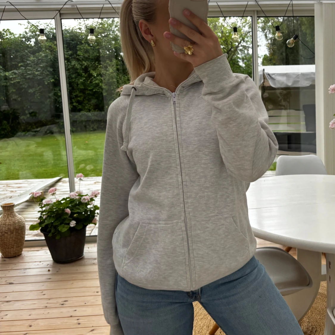 Ziphoodie BikBok - 1