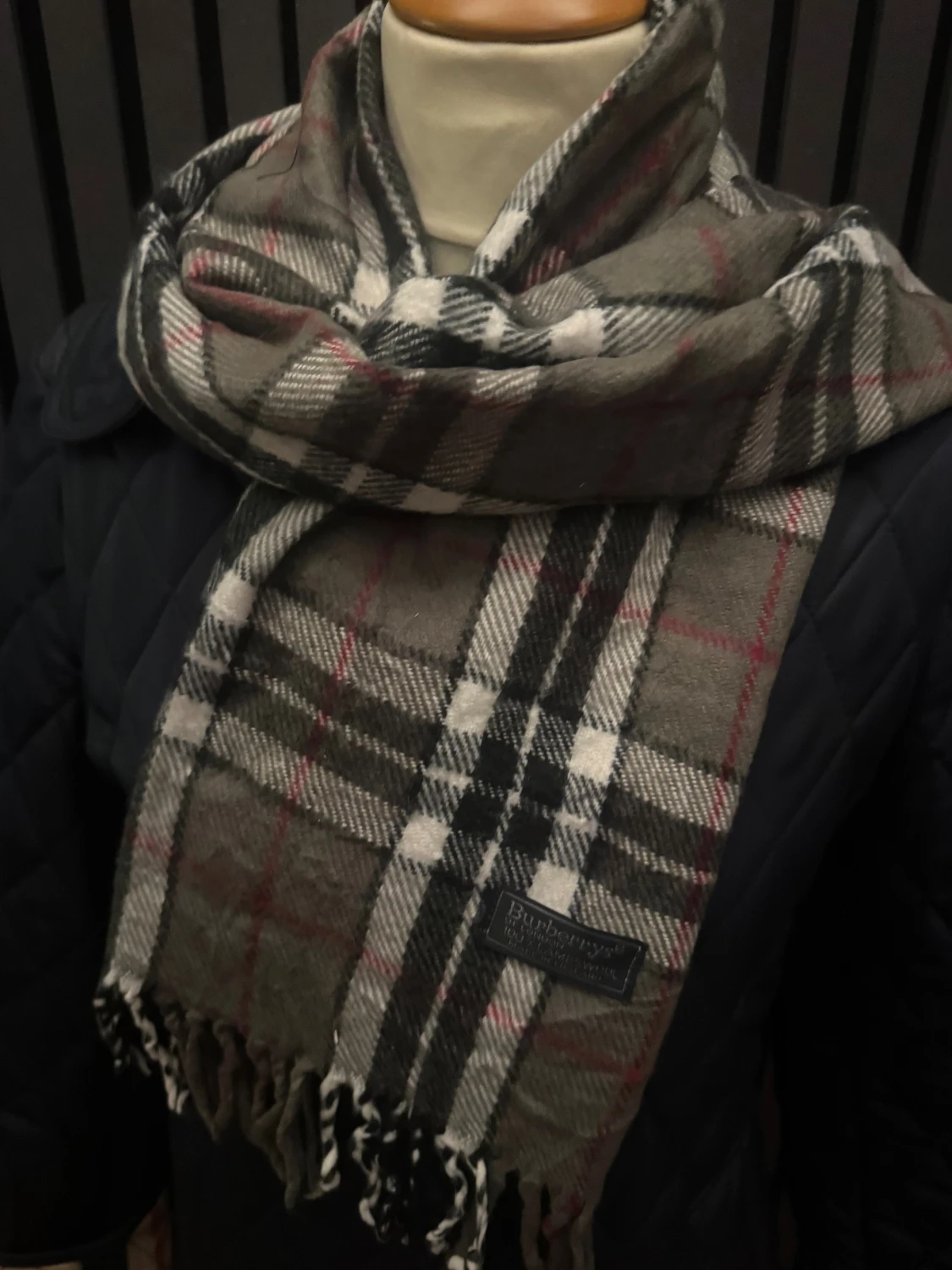  quiltad Berrbery Scarf med rutig detalj - 1