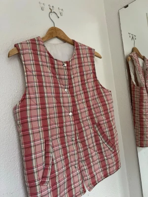 Väst - Unik väst🌷