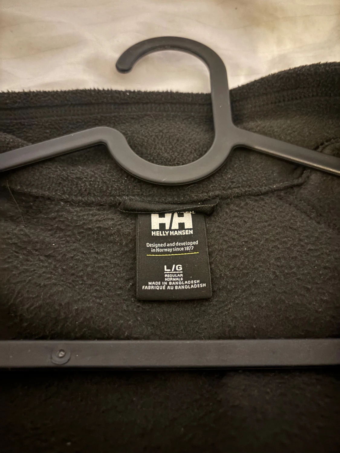 Svart fleeceväst från Helly Hansen