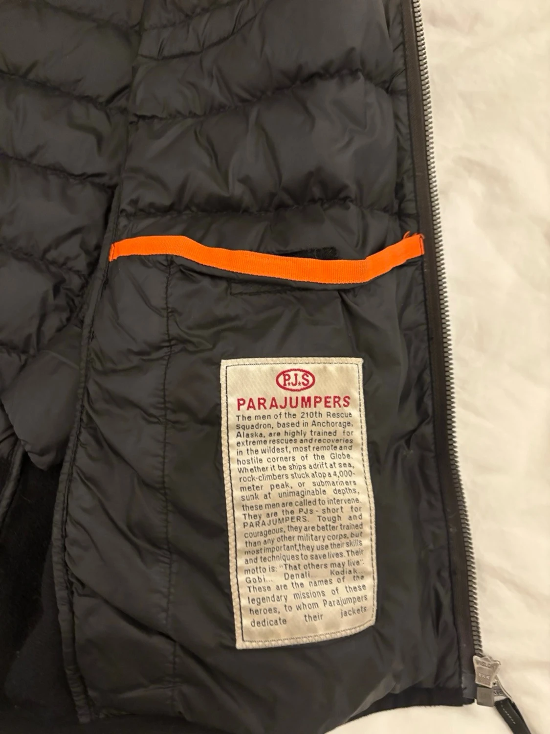 Svart pufferjacka från Parajumpers - 4