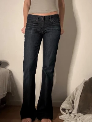 Lågmidjade jeans - Så snygga lågmidjade jeans från GAP. Inga defekter!🌸Passar mig i längden och jag är 173 cm😊