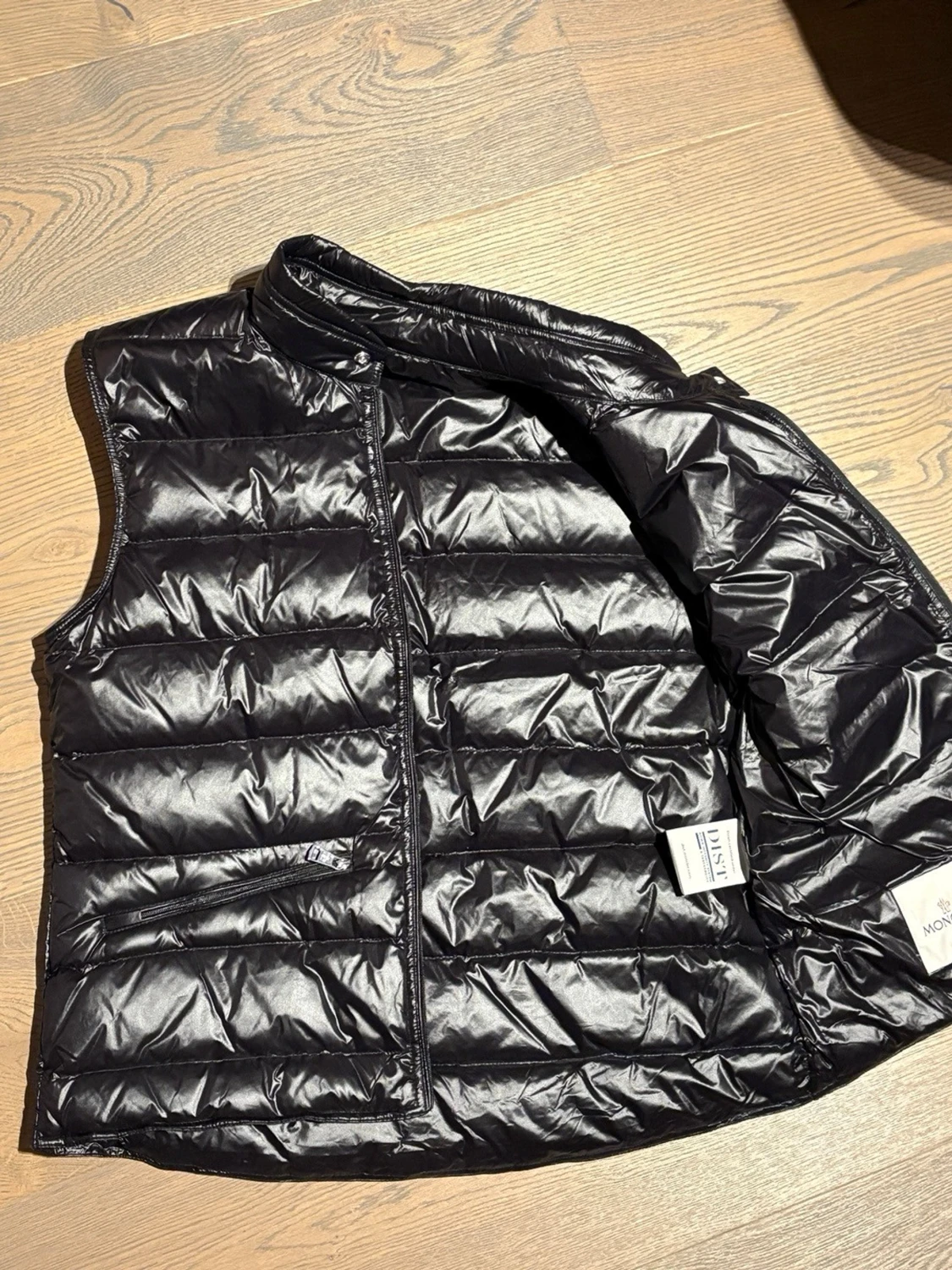 Svart dunväst från Moncler - 2