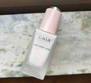 CAIA That Dewy Look Serum -  CAIA That Dewy Look Serum. Mängd enligt bild 