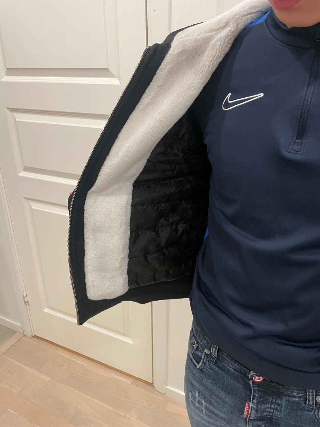 Svart teddyjacka från Moose Knuckles - 3