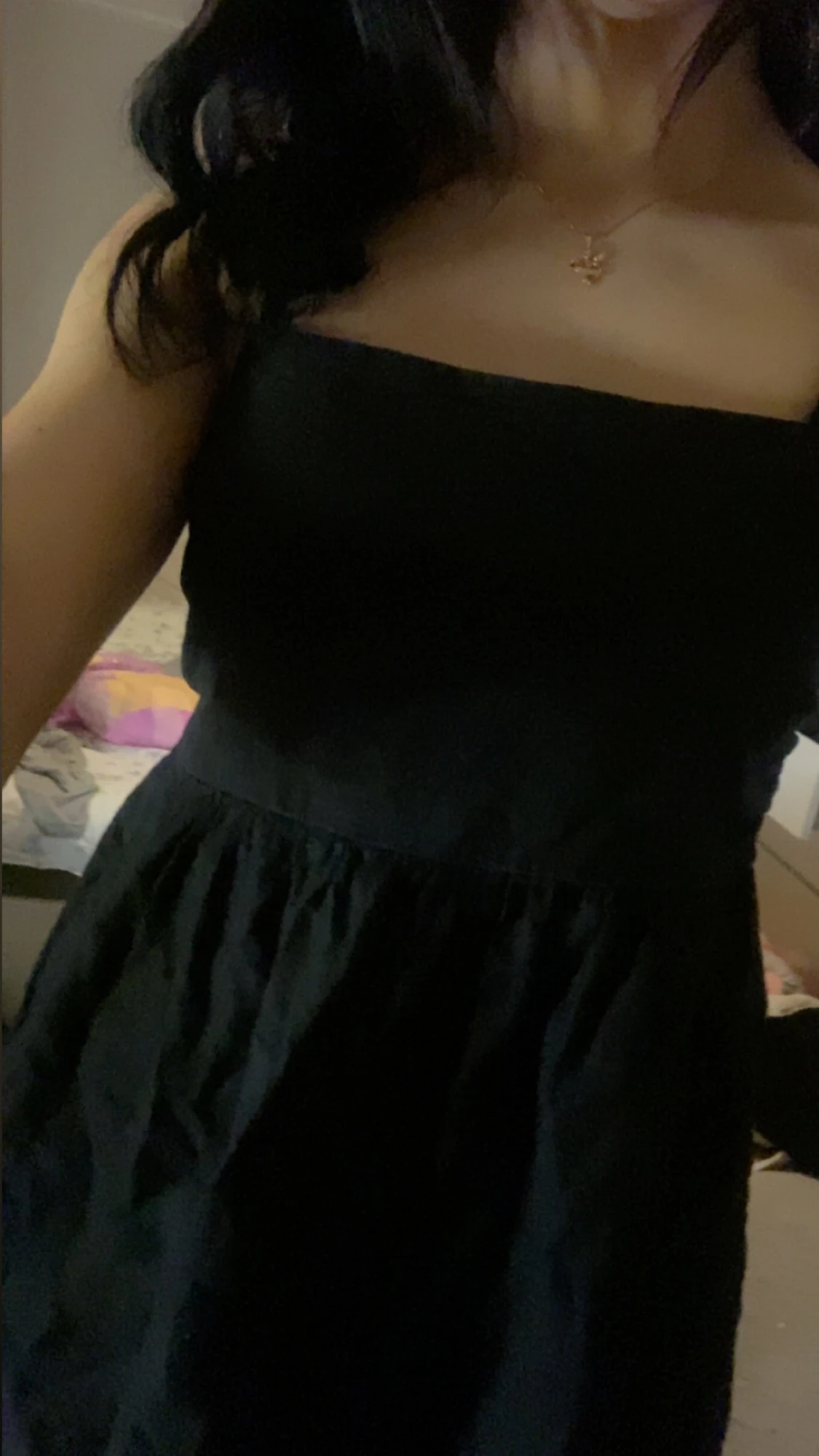 Svart topp med volang - 1