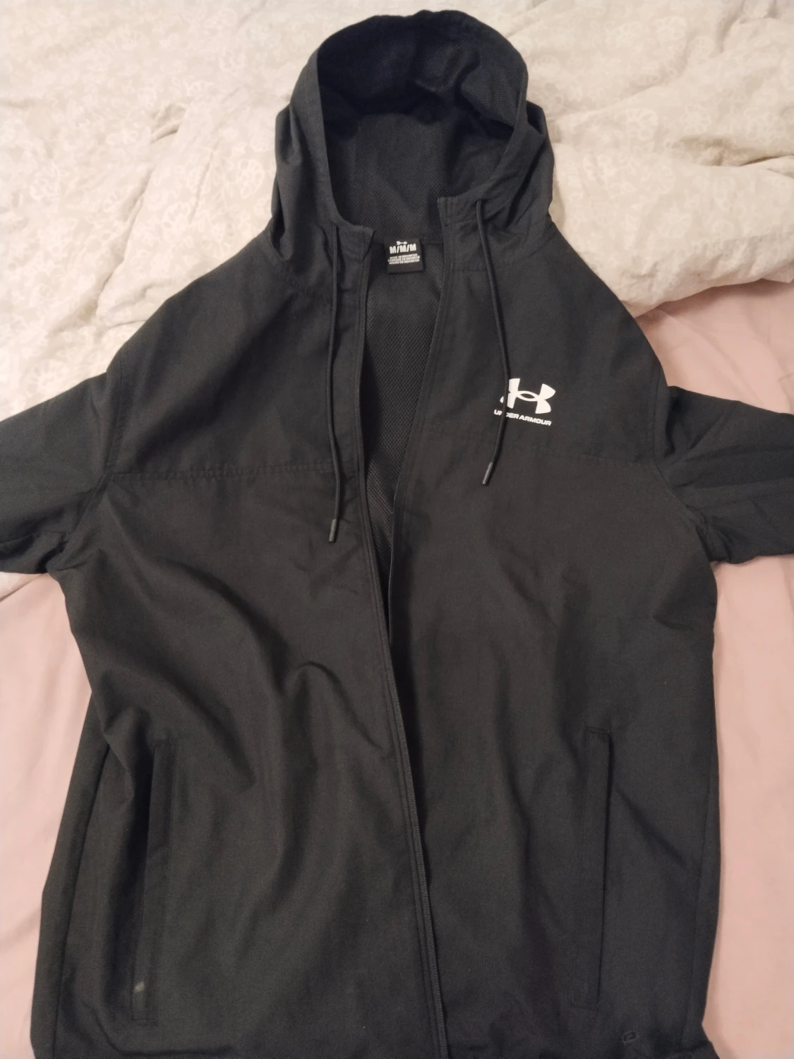 Svart vindjacka från Under Armour