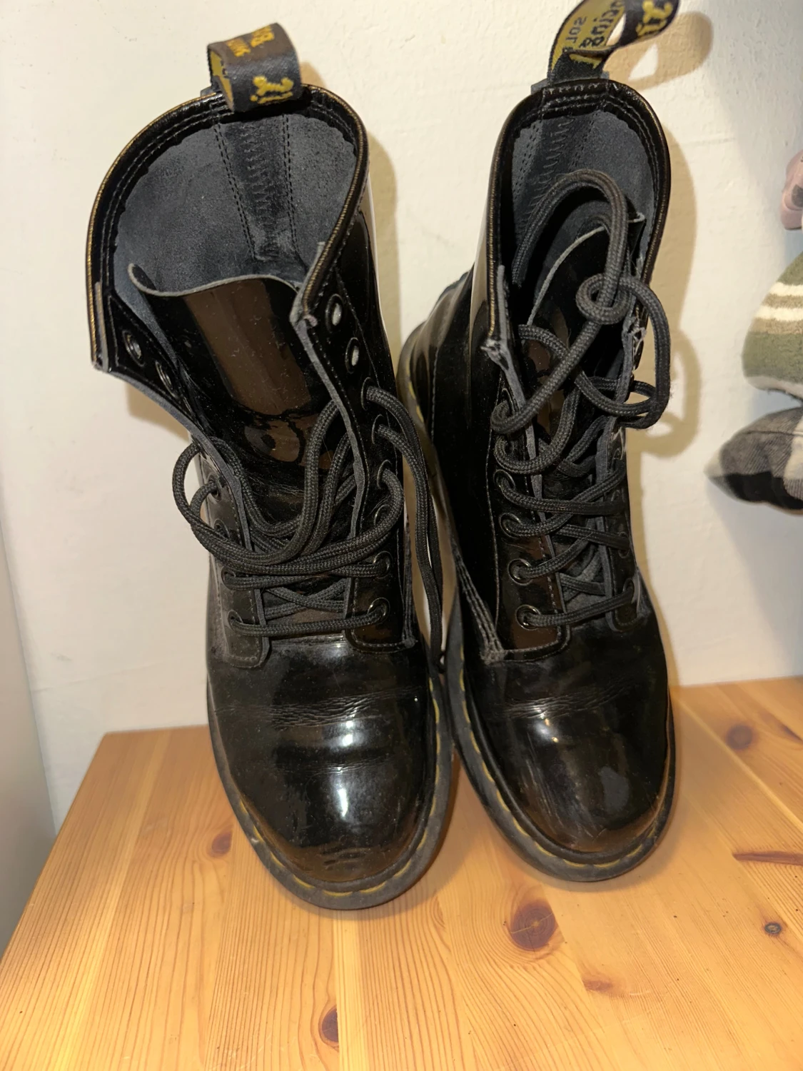 Svarta Dr. Martens boots i skinn - 1