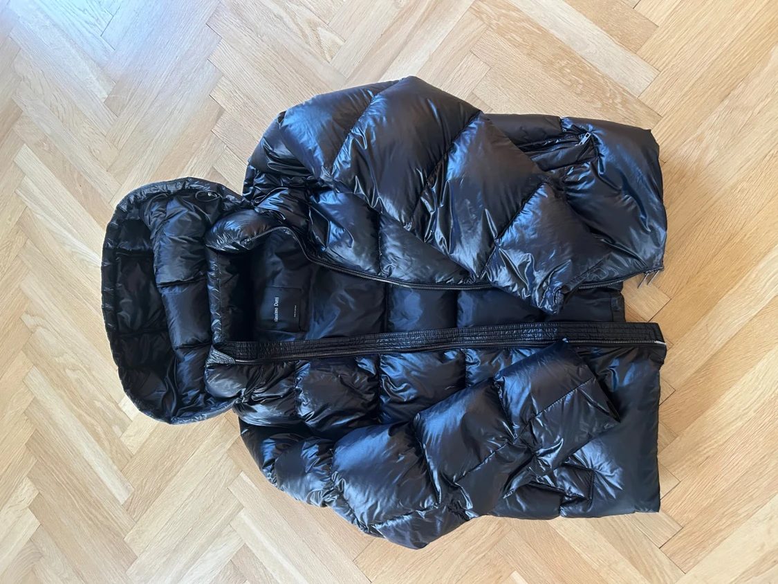Svart pufferjacka från Massimo Dutti - 2