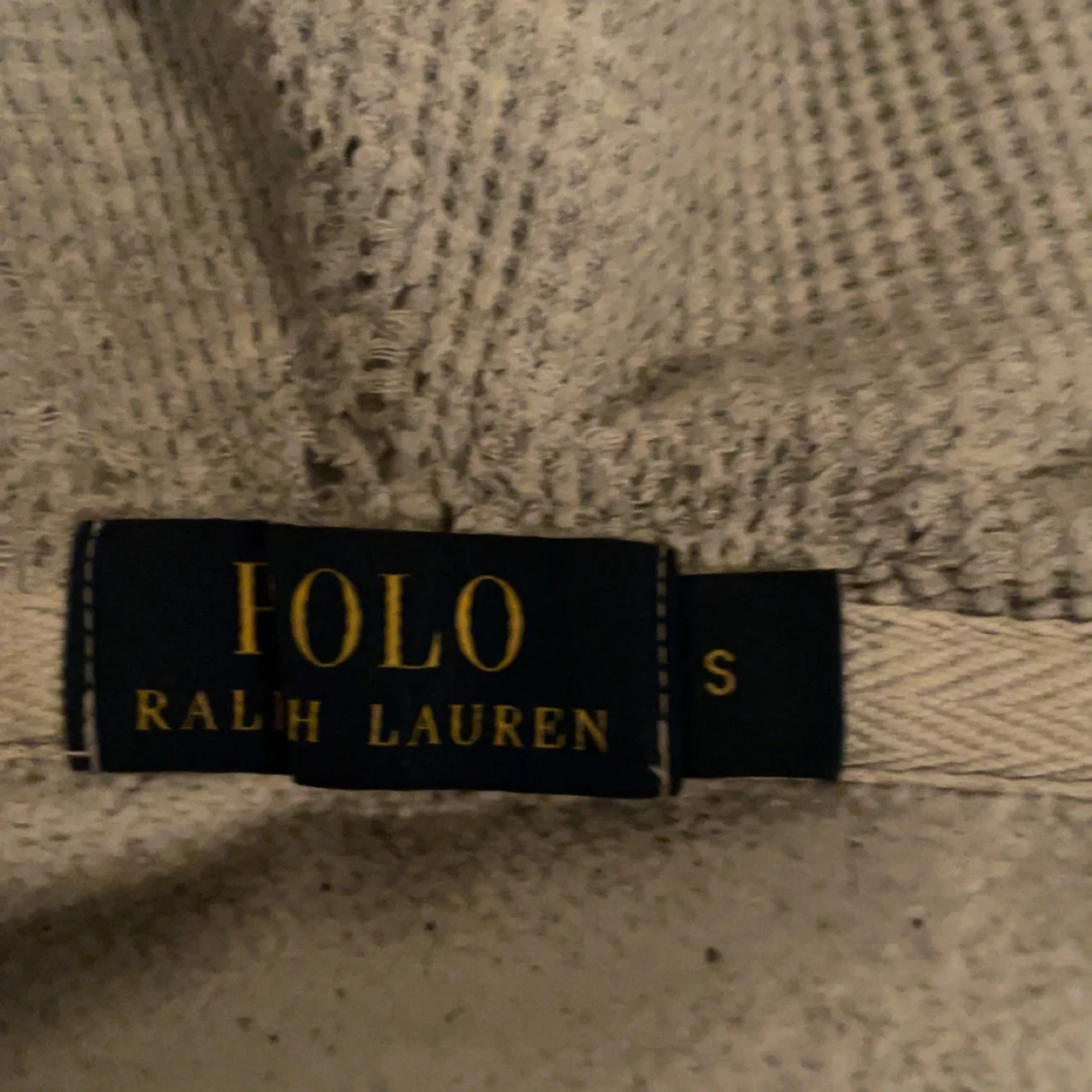 Grå hoodie från Polo Ralph Lauren - 1