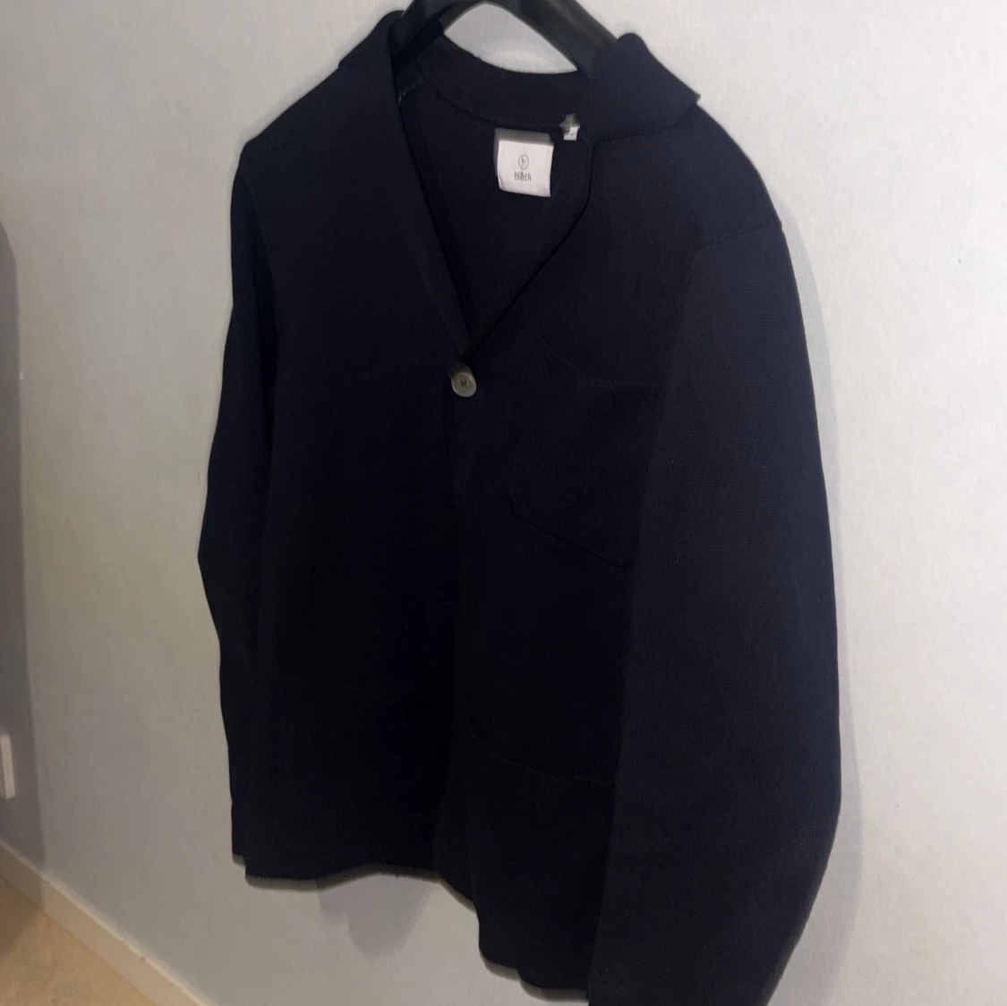 Svart stickad kavaj från Black, M - 1