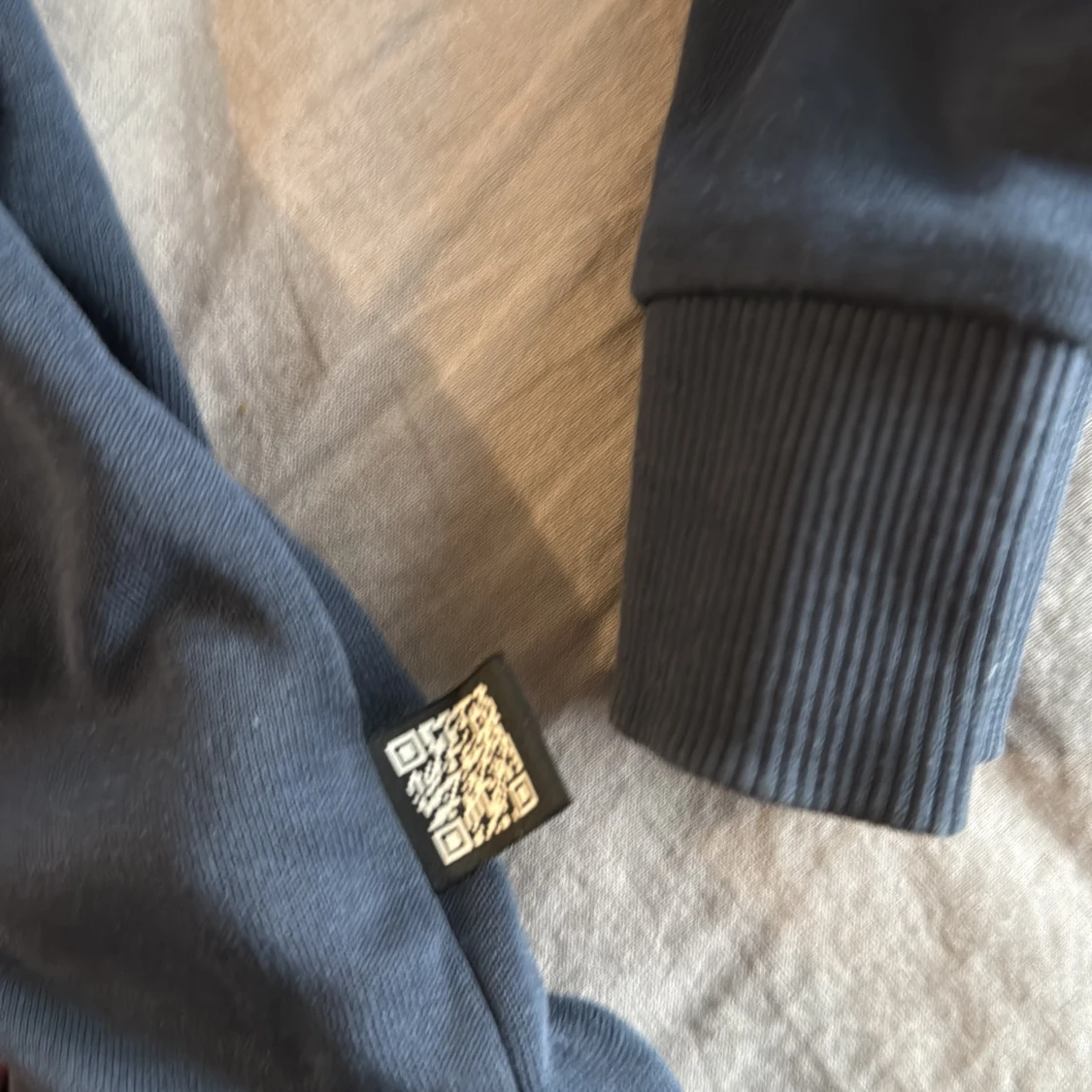 Mörkblå sweatshirt från Hugo Boss - 3