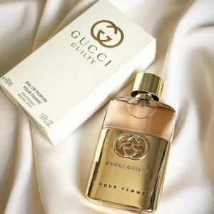 Gucci parfym - Gucci Guilty Pour Femme Eau de Parfum – luktar super gott. Säljer för behöver pengar akut!! Priset går diskutera. 90ml.