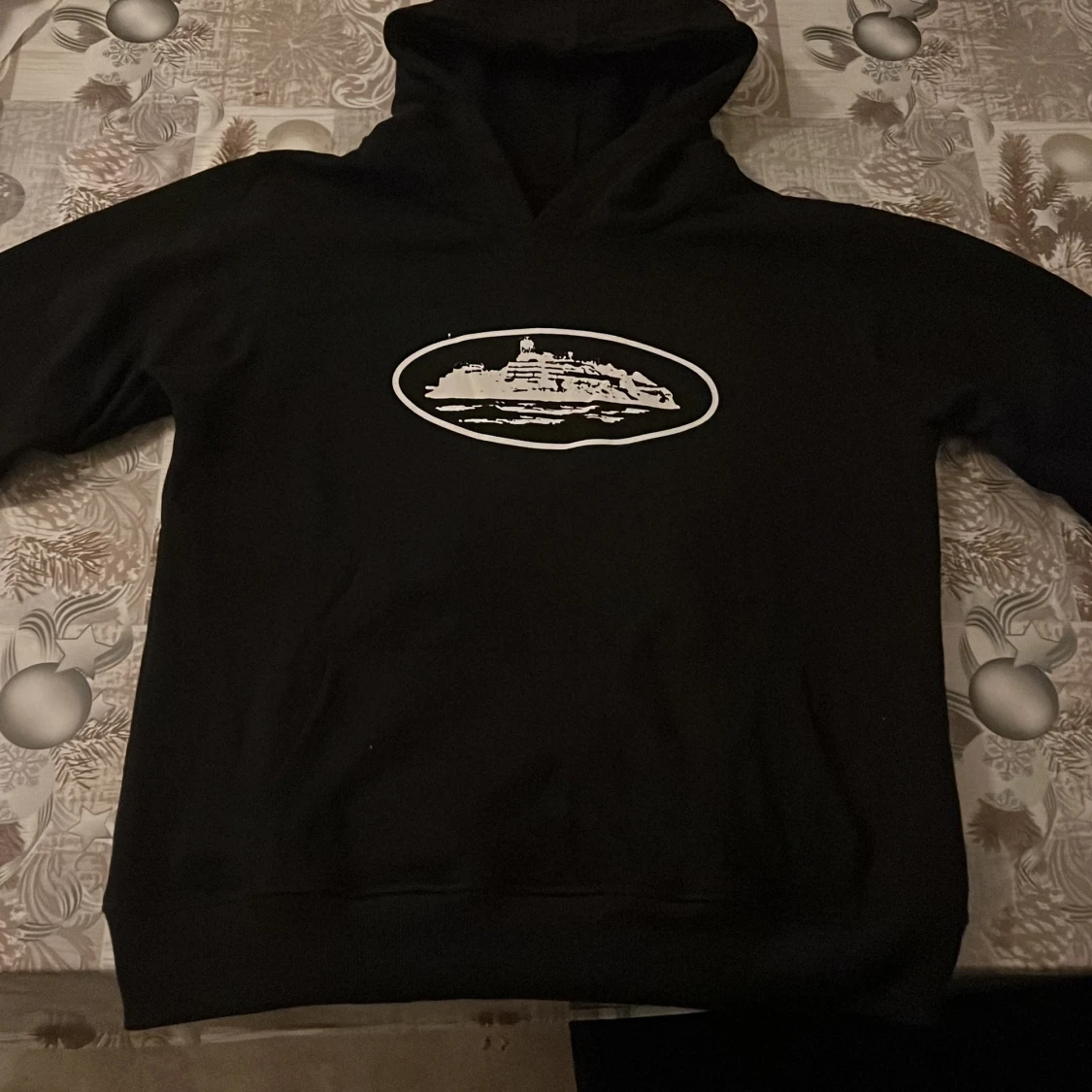 Svart hoodie Cortez med tryck