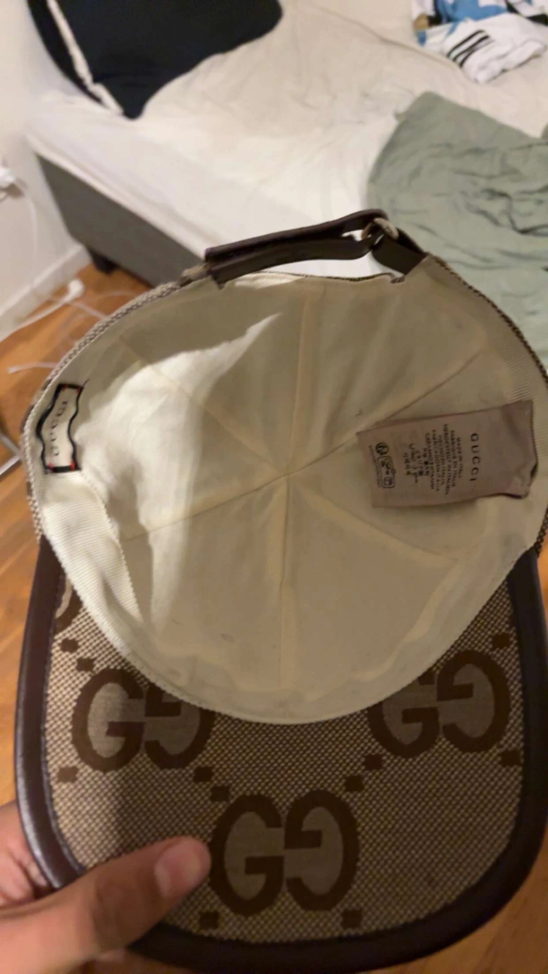 Beige Gucci keps med GG-mönster - 3